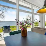 Дом отдыха 2 Bedroom Amazing In *