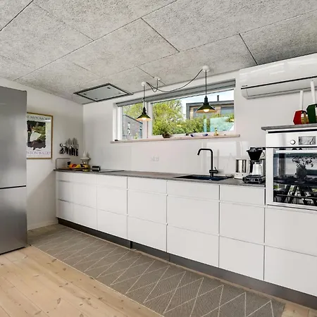2 Bedroom Amazing In Aabenraa