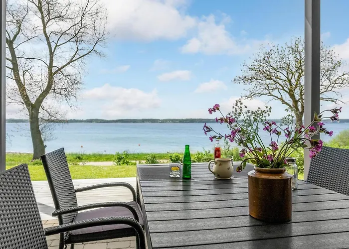 بيت للعطل 2 Bedroom Amazing In أبينرا